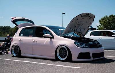 属于大众粉的夏季狂欢季 2017大众WATERFEST汽车改装展与新能源汽车浪潮